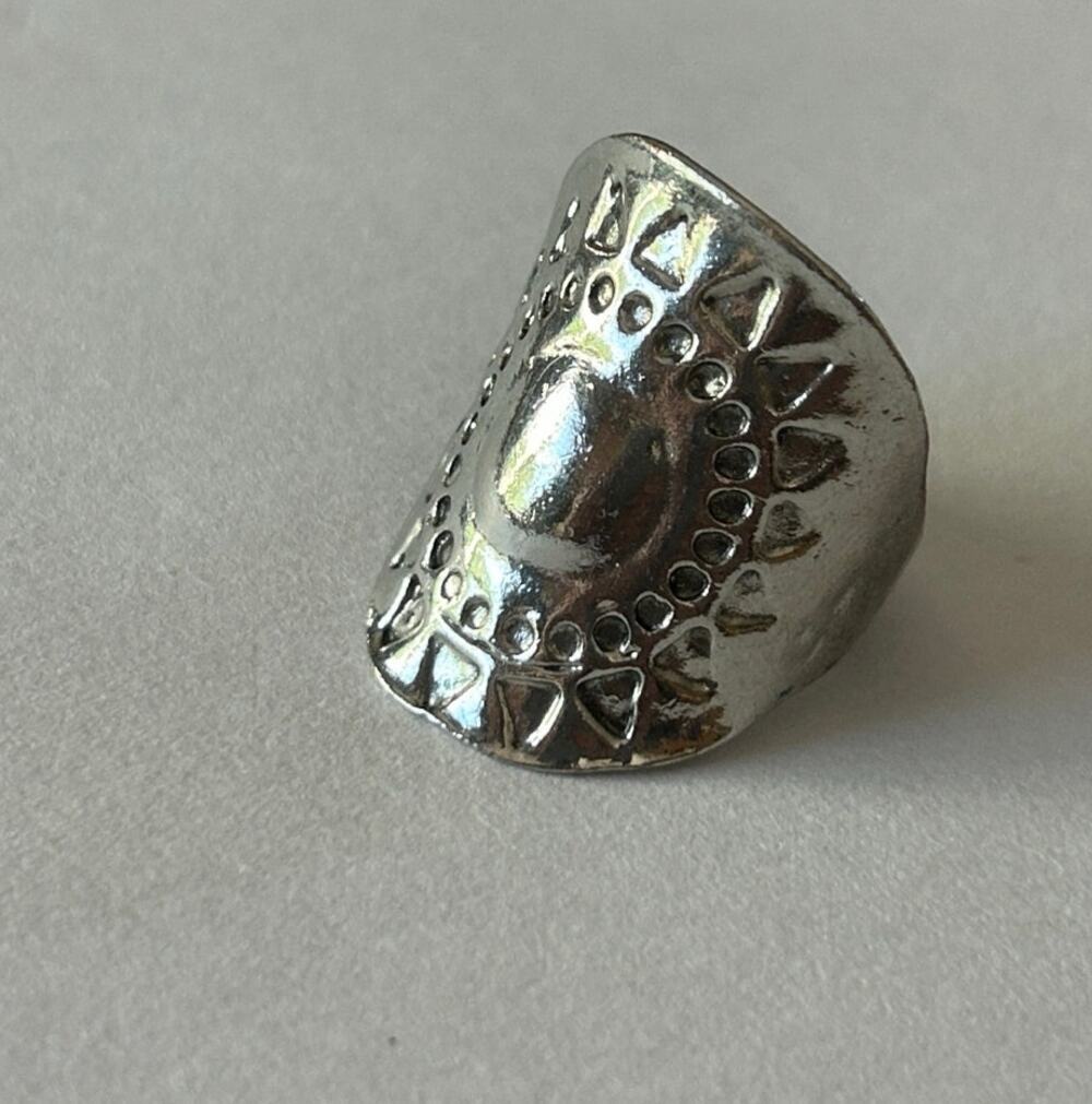 Silver-Tone Asymmetric Dome Statement Ring Size 7.5-8 Etched Design